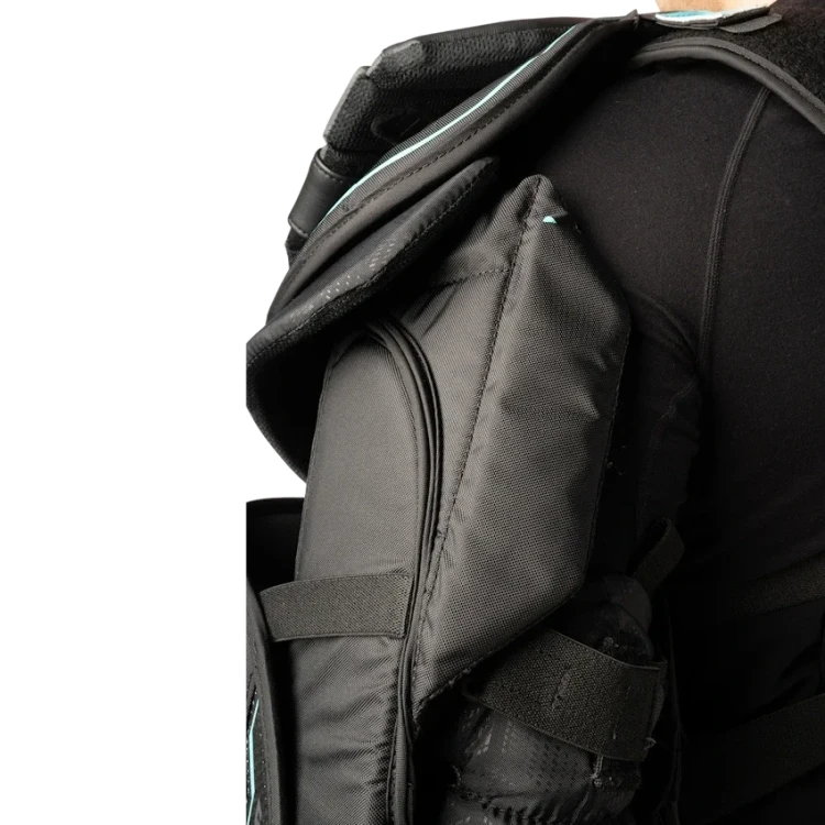 1066926_bth26_goal_chest_supreme_fuse_sr_tricep-protection-detail_web.webp